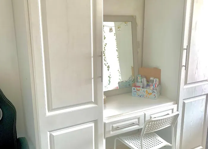 Large In Excellent Location Double Or Two Singles Privat bolig Dublin