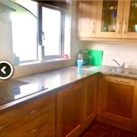 בית אירוח Large In Excellent Location Double Or Two Singles דבלין